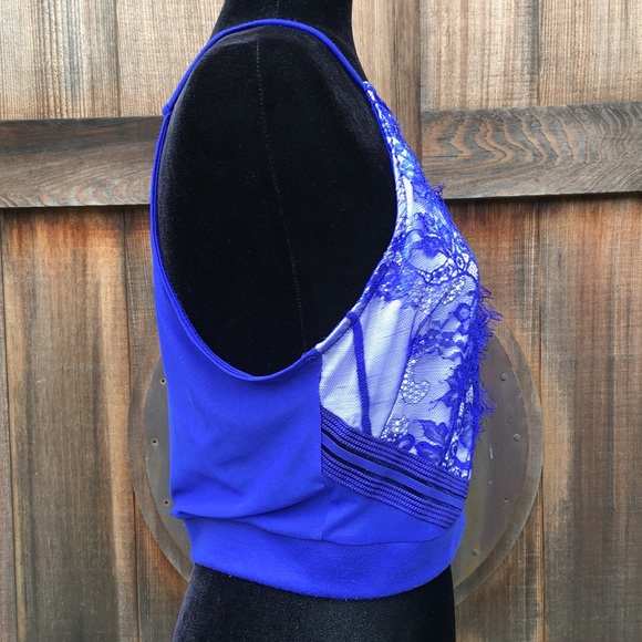 3/$20 Charlotte Russe Lace and Mesh Top - Picture 3 of 6